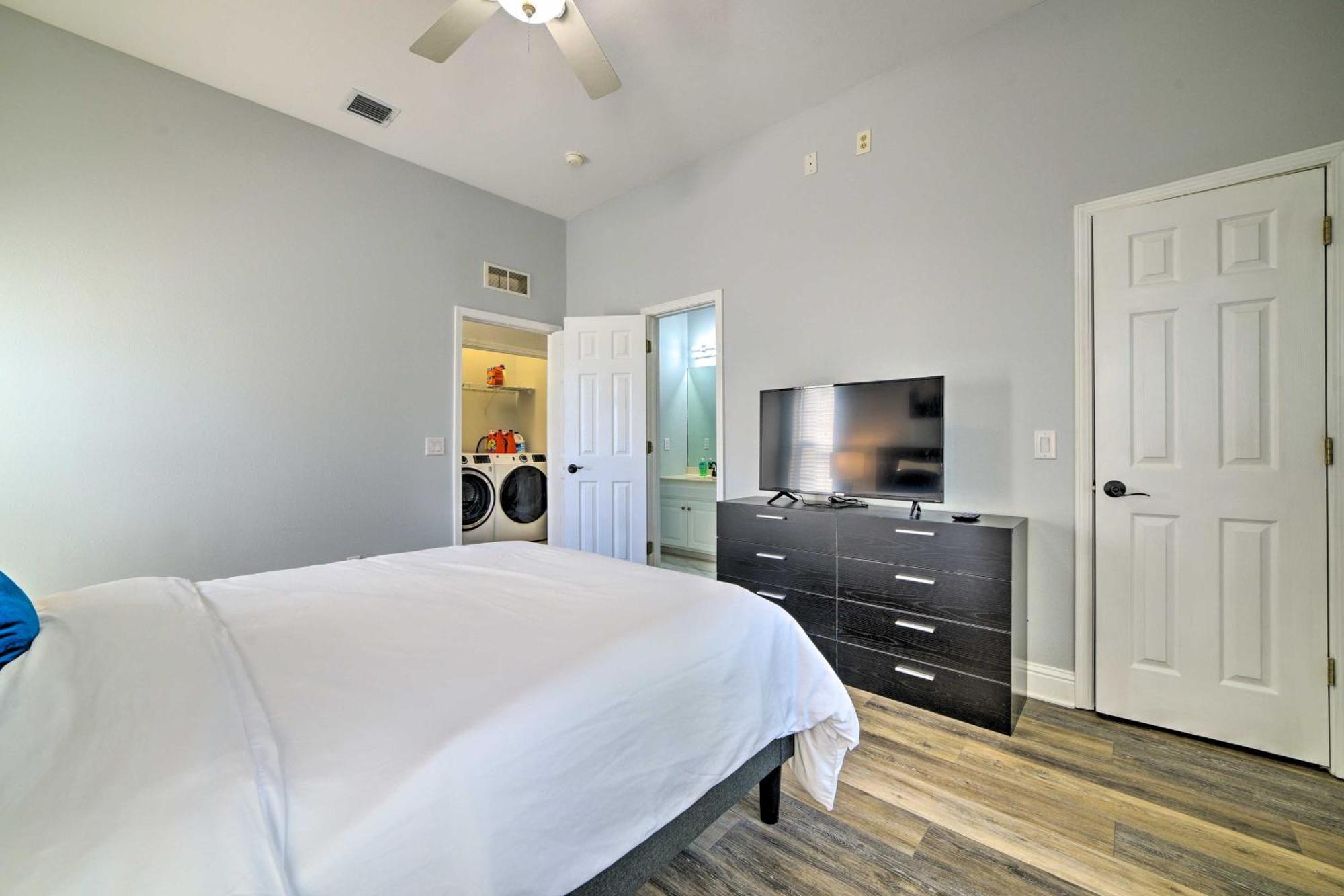 Sunny Pcb Home With Balcony Steps To The Beach! Panama City Beach Eksteriør billede